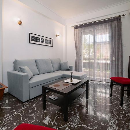 Local Urban Living 2Bd Apartment In Athens Exterior photo