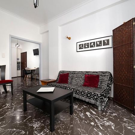 Local Urban Living 2Bd Apartment In Athens Exterior photo