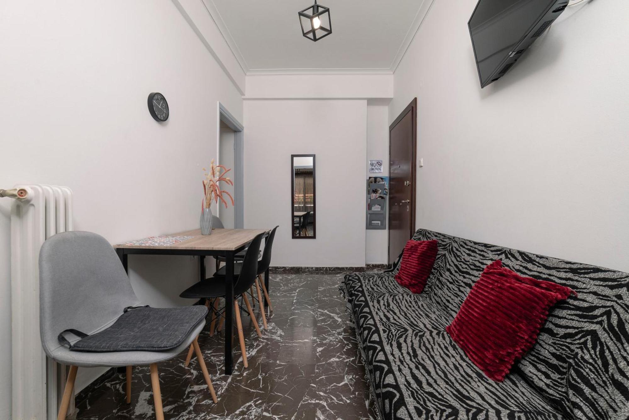 Local Urban Living 2Bd Apartment In Athens Exterior photo