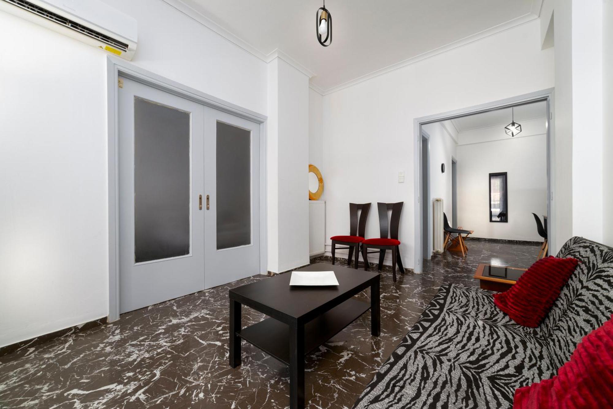 Local Urban Living 2Bd Apartment In Athens Exterior photo