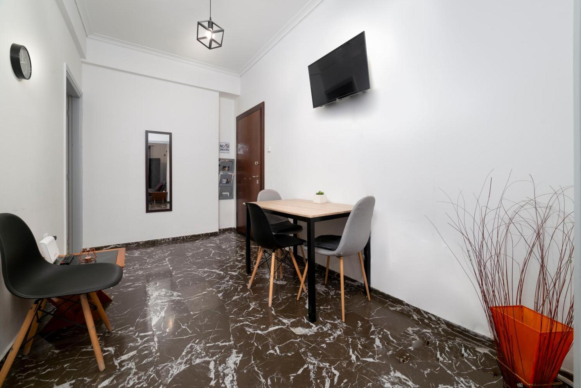 Local Urban Living 2Bd Apartment In Athens Exterior photo